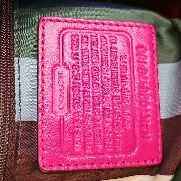 Coach 2010 Poppy Magenta Pink Leather Groovy Hobo (Legacy Stripe Lining) - Picture 9 of 17